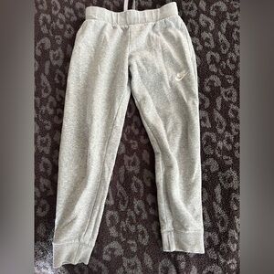 Kids grey Nike sweat pants